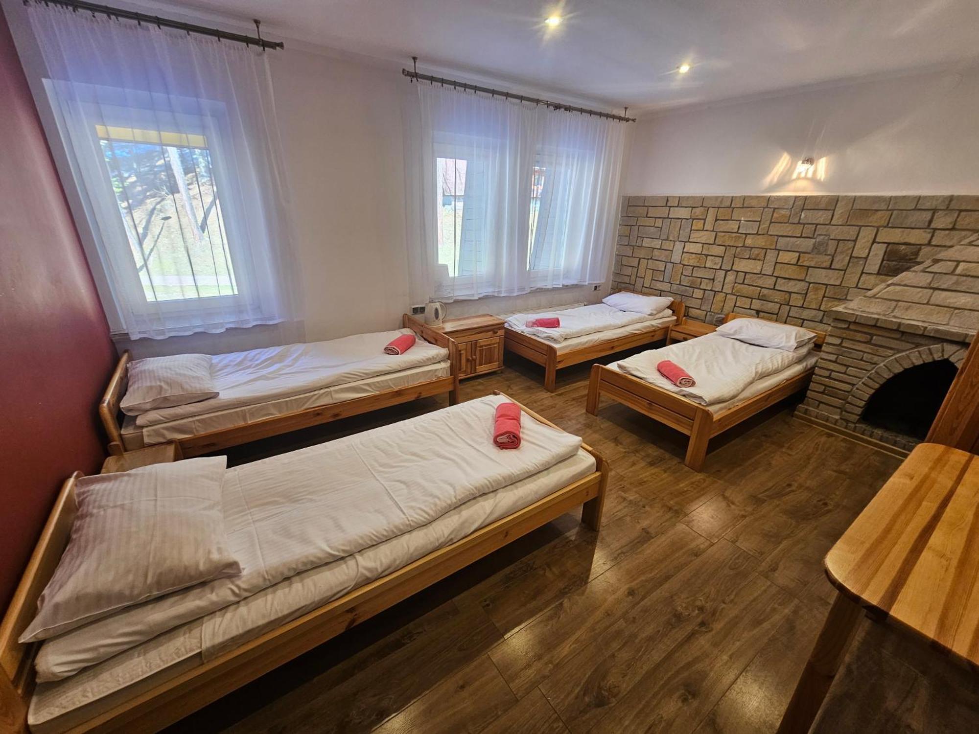 Pod Kamiennikiem Hotel Trzemesnia Buitenkant foto