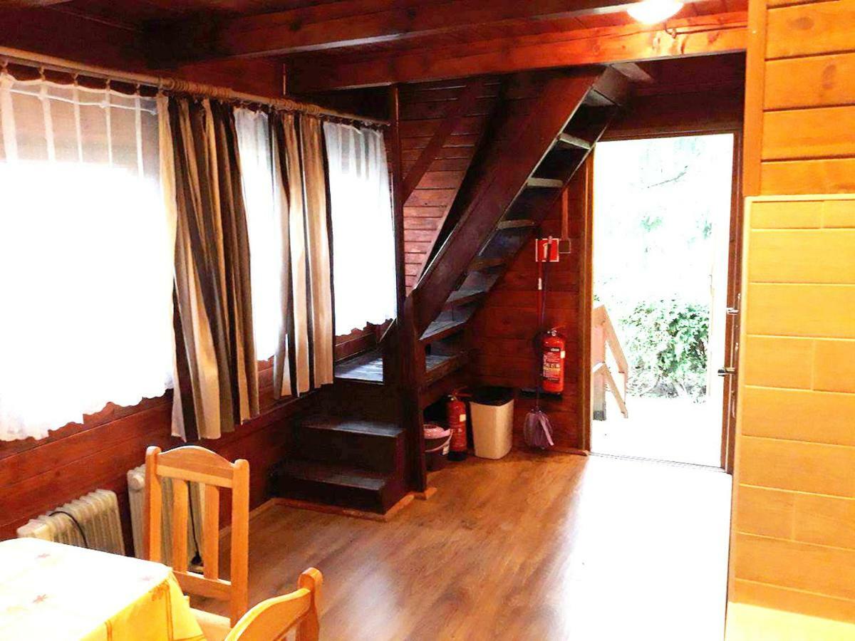 Pod Kamiennikiem Hotel Trzemesnia Buitenkant foto